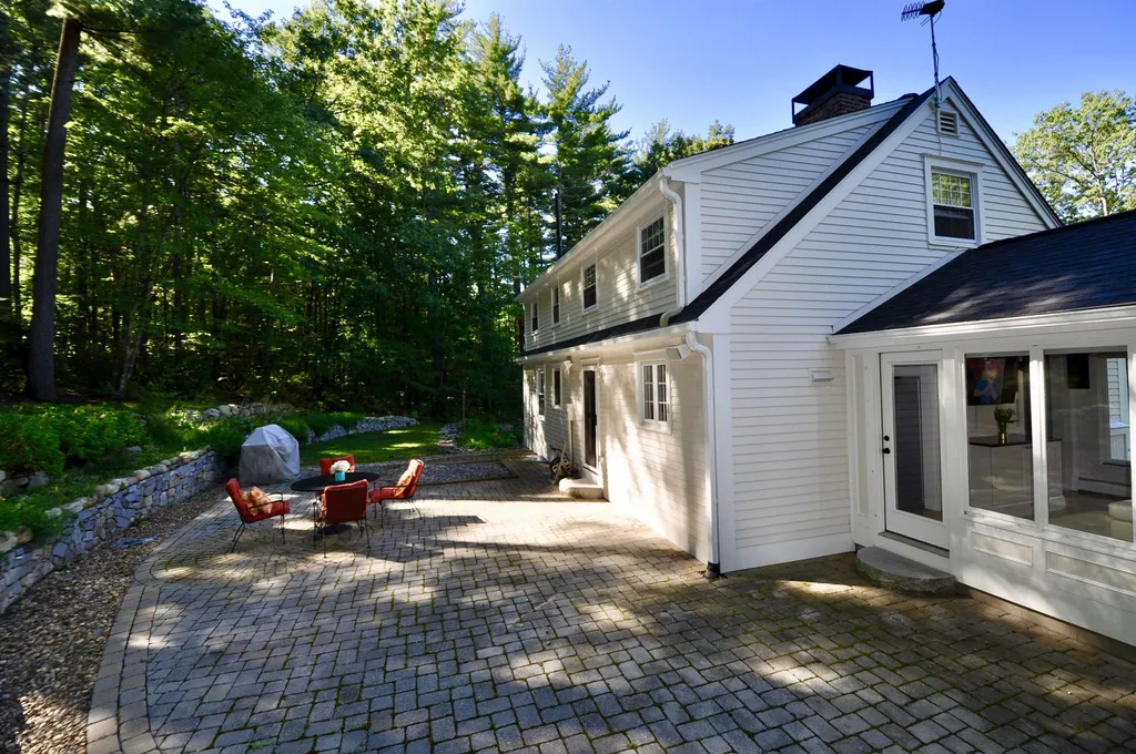 5 N Meadow Road Amherst NH 03031