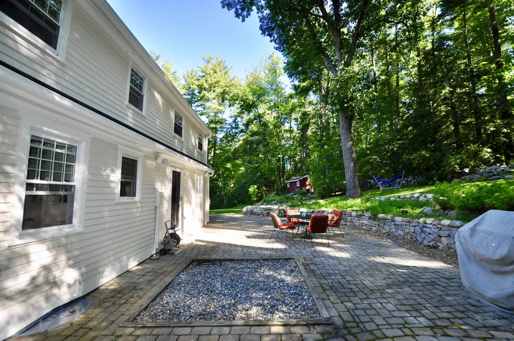 5 N Meadow Road Amherst NH 03031
