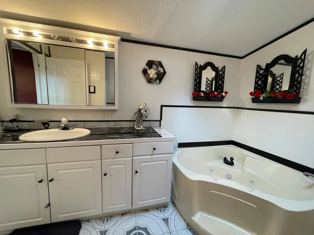 236 Henry Wilson Highway Alton NH 03809
