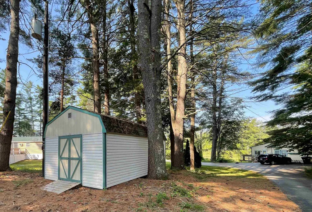 236 Henry Wilson Highway Alton NH 03809
