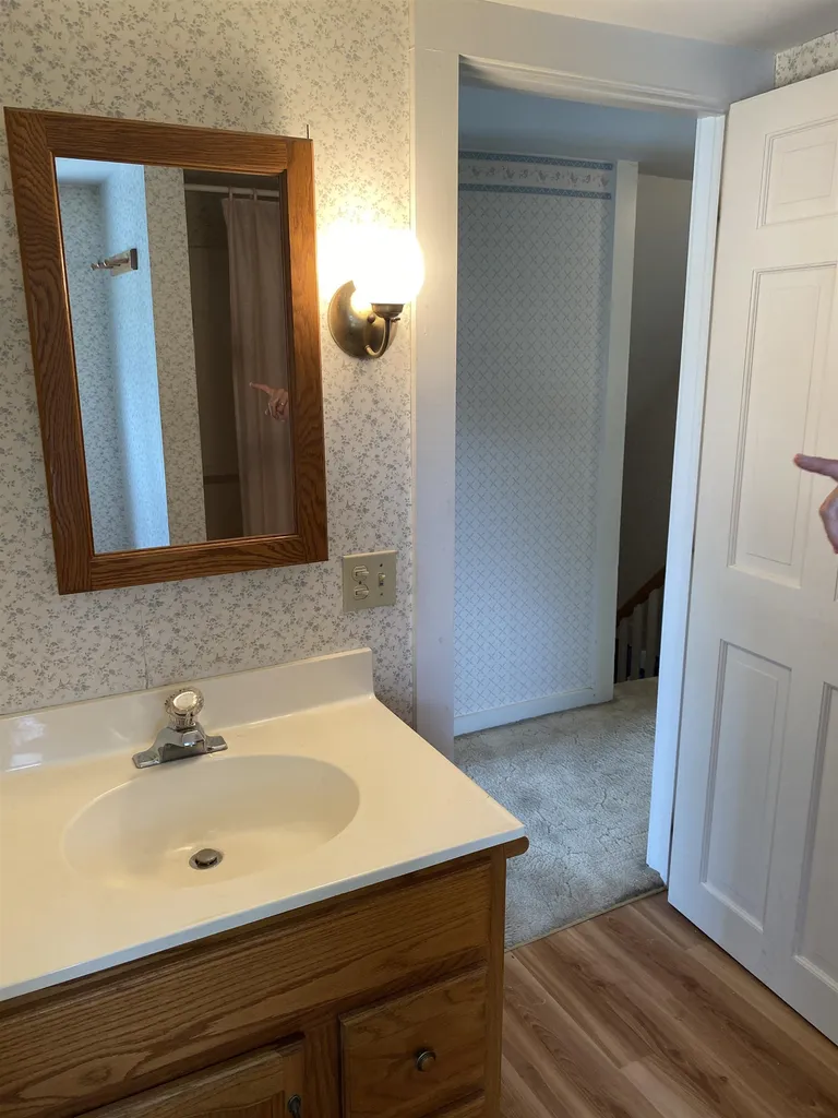 8 Newman Street Keene NH 03431