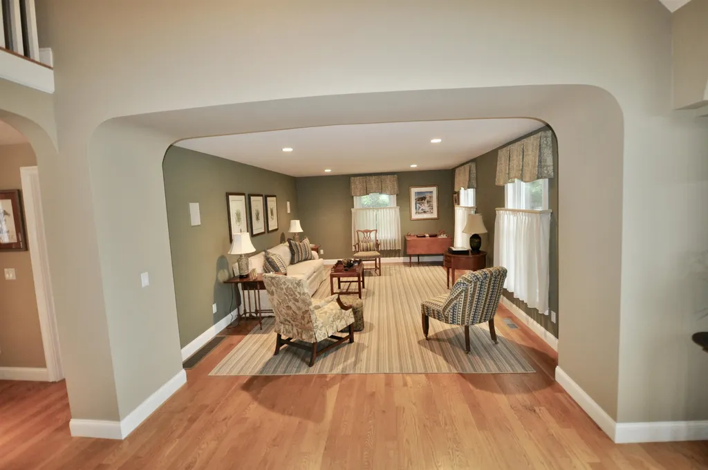 55 Milton Place Hollis NH 03049