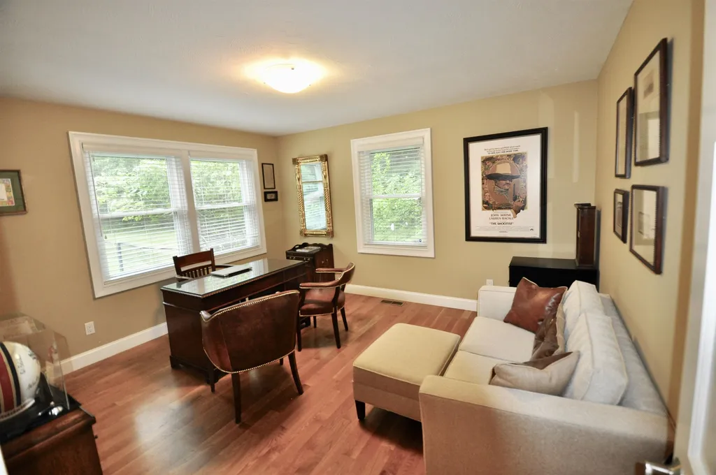 55 Milton Place Hollis NH 03049