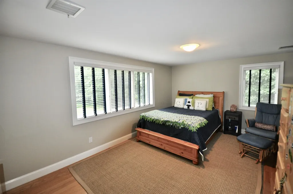 55 Milton Place Hollis NH 03049