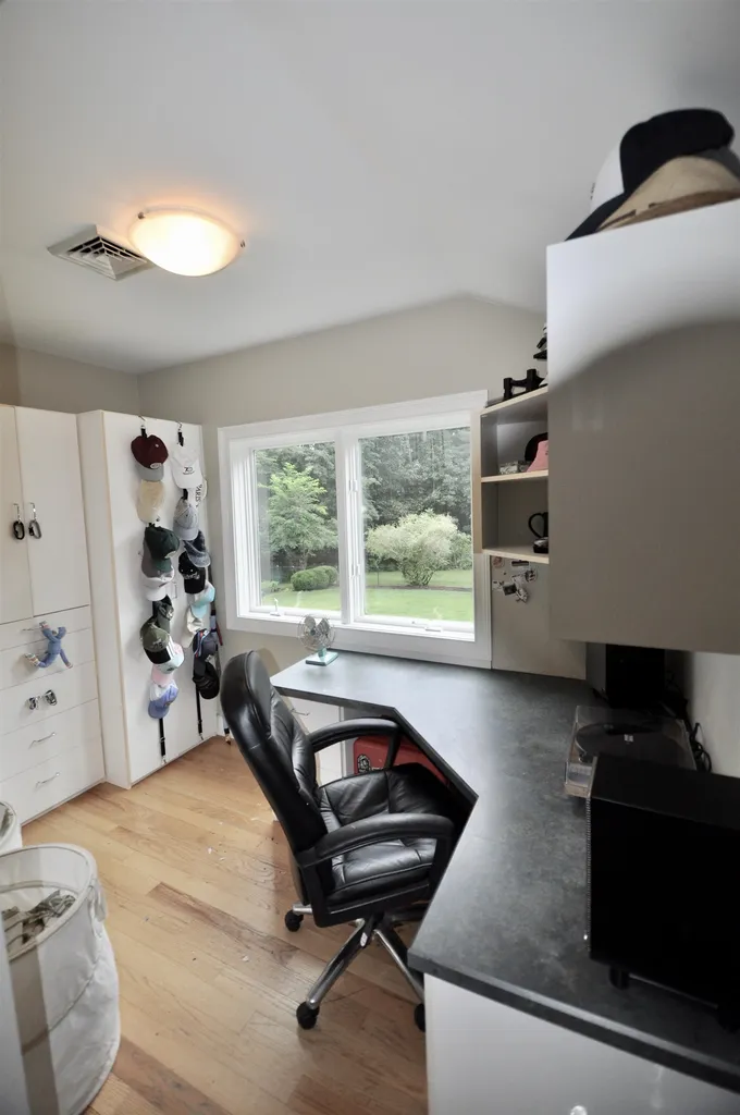 55 Milton Place Hollis NH 03049