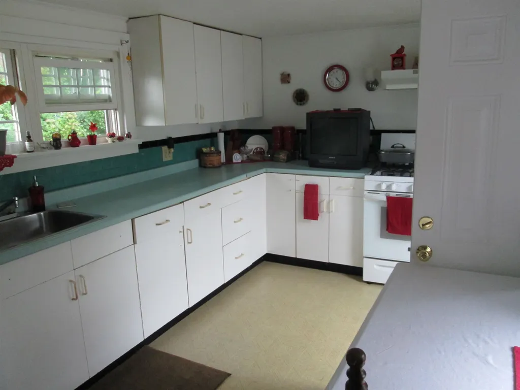 96 Littleworth Road Dover NH 03820