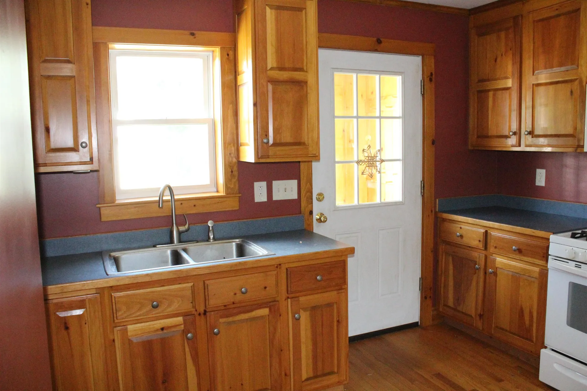 6 Gardner Lane Enfield NH 03748