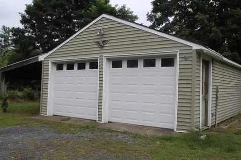 6 Gardner Lane Enfield NH 03748