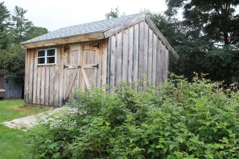 6 Gardner Lane Enfield NH 03748