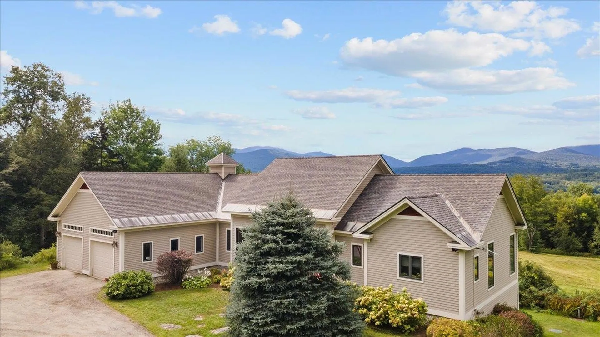 239 Tall Pines Lane Stowe VT 05672