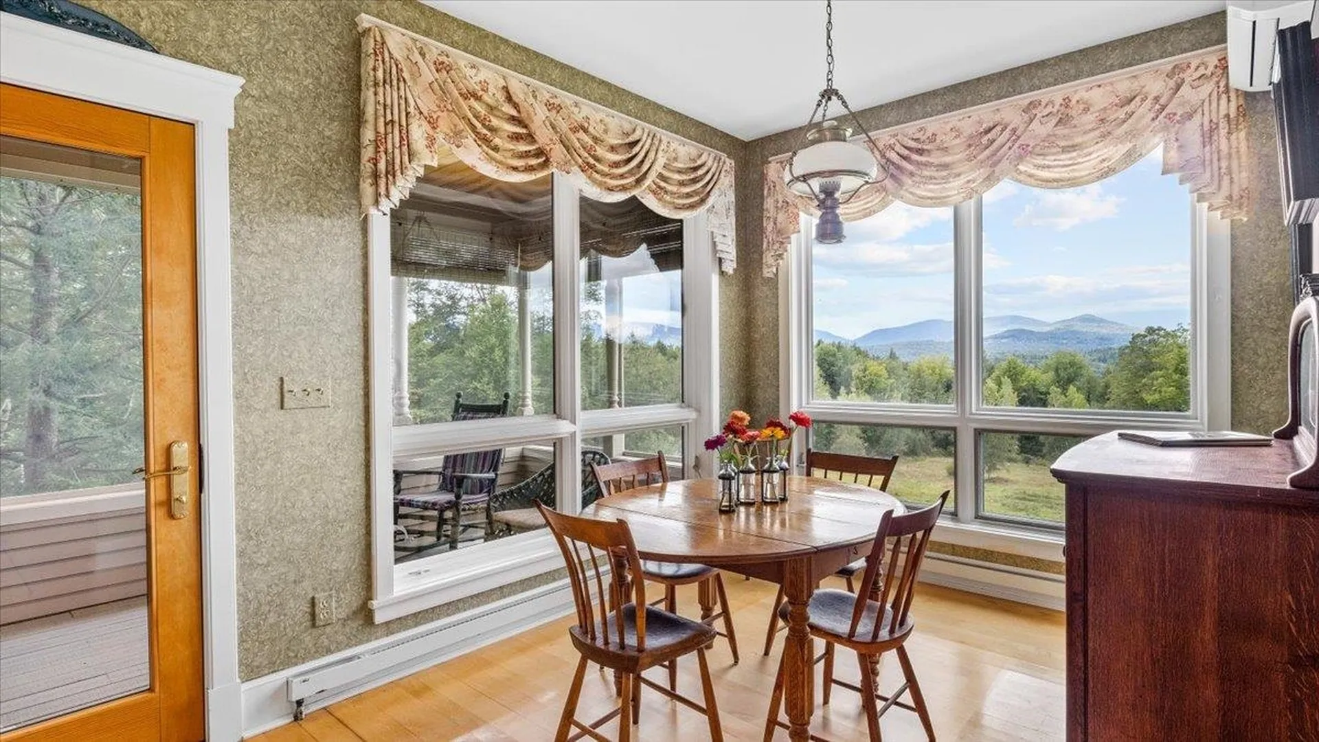 239 Tall Pines Lane Stowe VT 05672