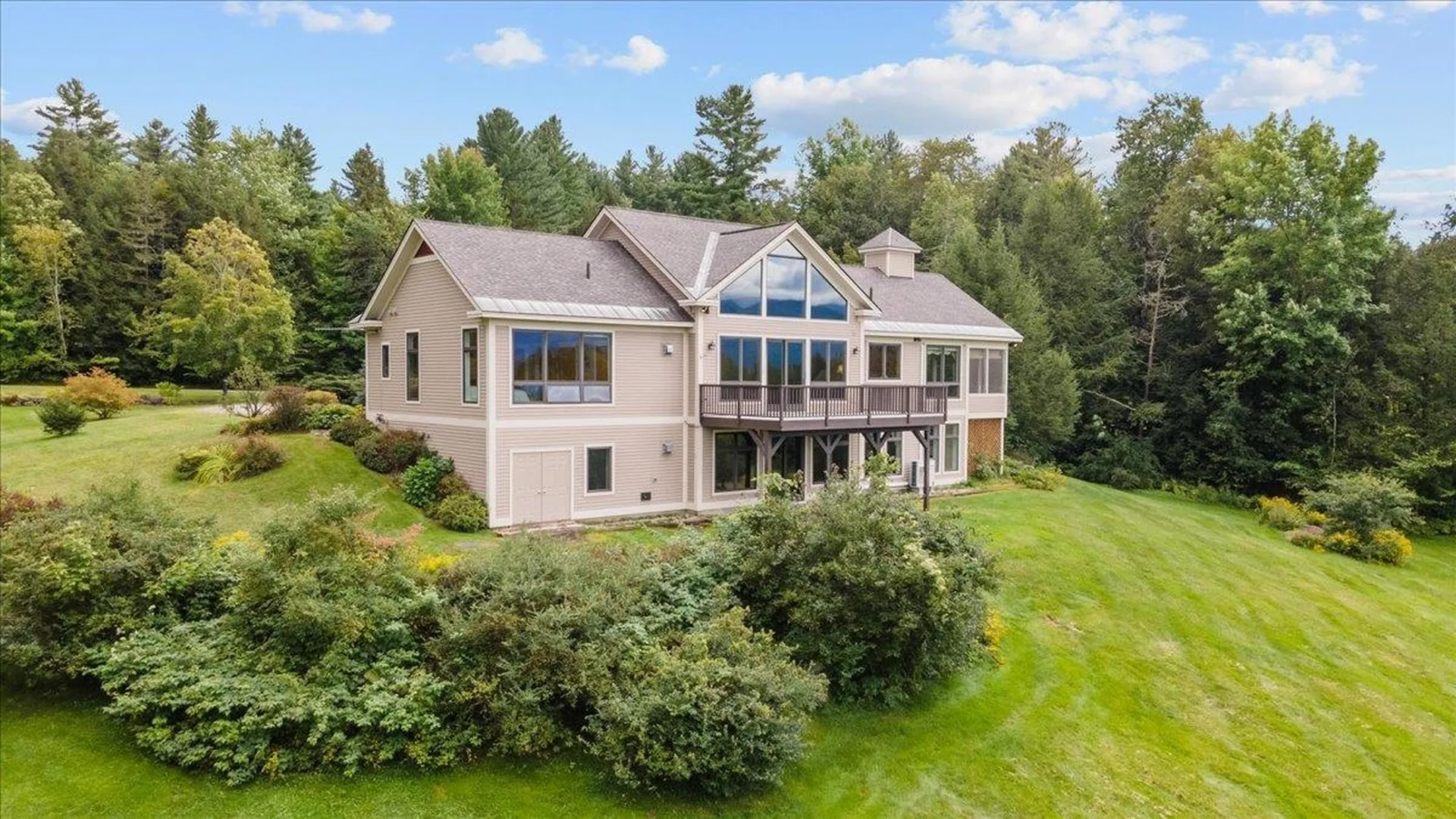 239 Tall Pines Lane Stowe VT 05672