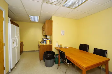 542 Harvey Road Manchester NH 03103