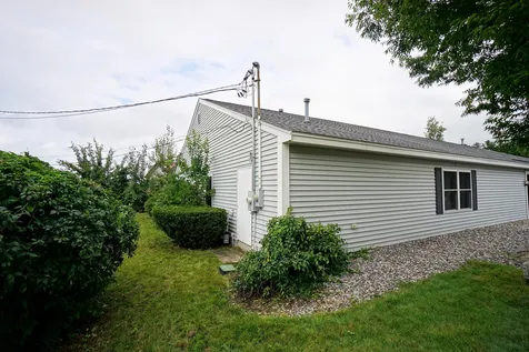 542 Harvey Road Manchester NH 03103