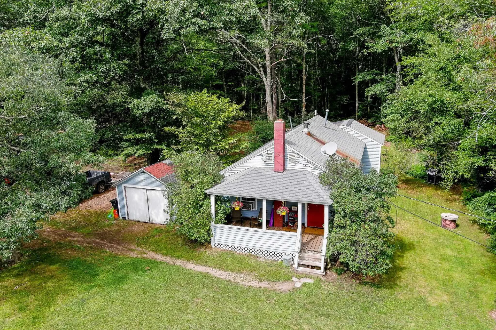 729 Chester Road Auburn NH 03032