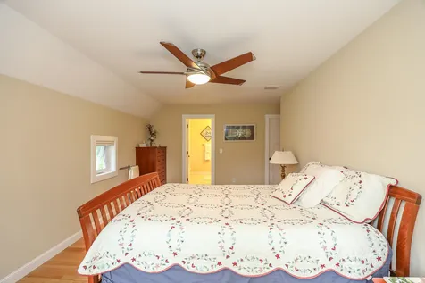 16 Honeycomb Way Newmarket NH 03857