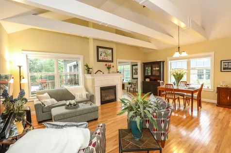 16 Honeycomb Way Newmarket NH 03857