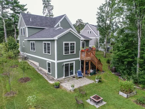 16 Honeycomb Way Newmarket NH 03857