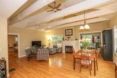 16 Honeycomb Way Newmarket NH 03857