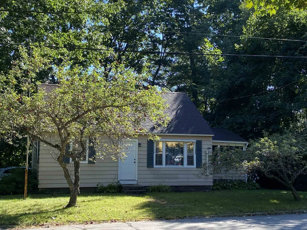 36 E Diane Drive Keene NH 03431