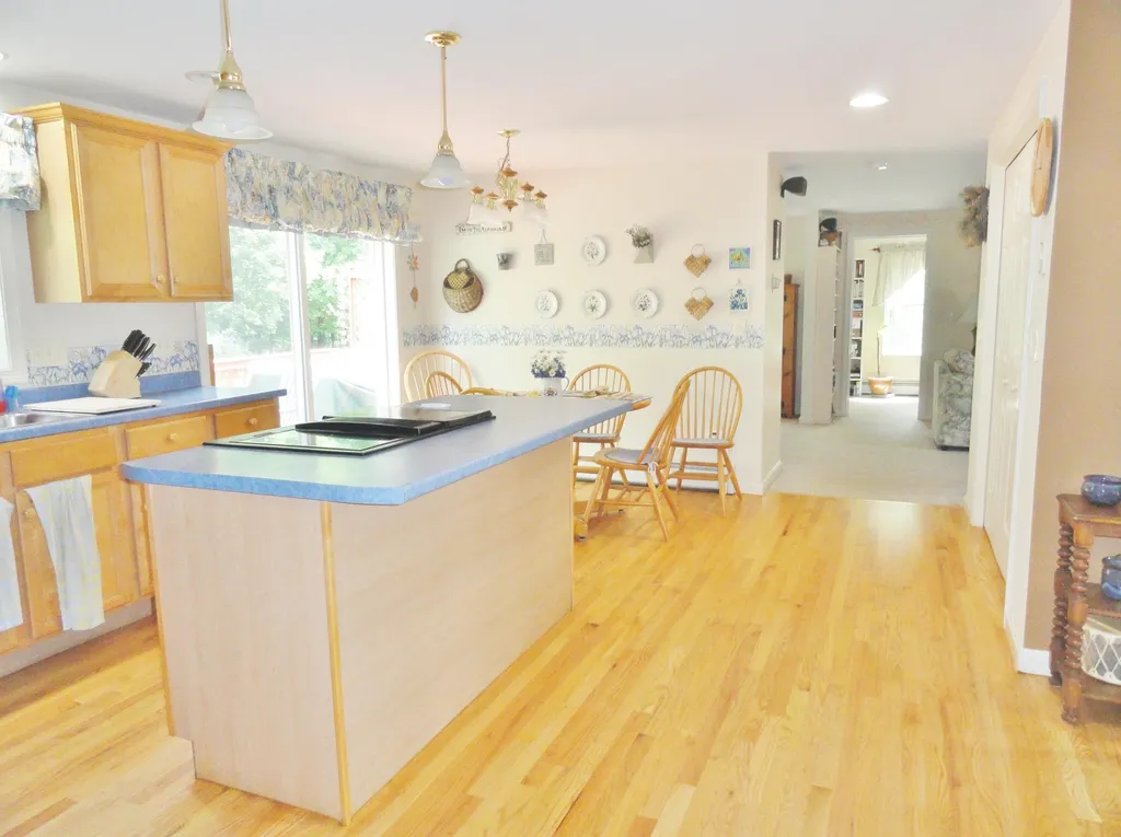 33 Heather Lane Concord NH 03301