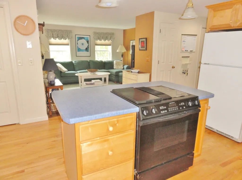 33 Heather Lane Concord NH 03301