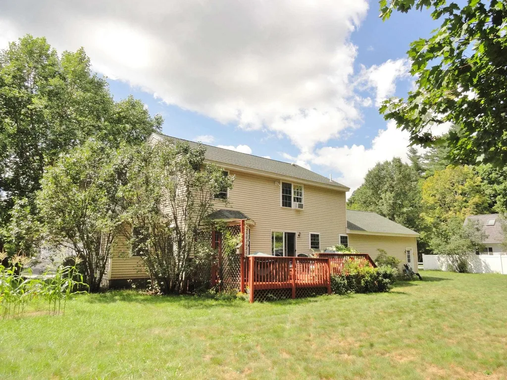 33 Heather Lane Concord NH 03301
