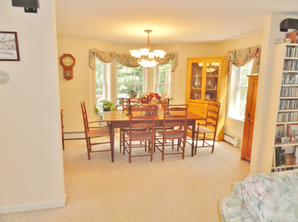 33 Heather Lane Concord NH 03301