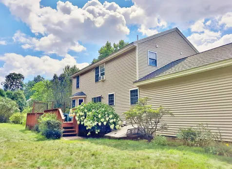 33 Heather Lane Concord NH 03301