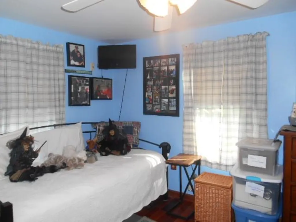 21 Hillcrest Drive Rochester NH 03867