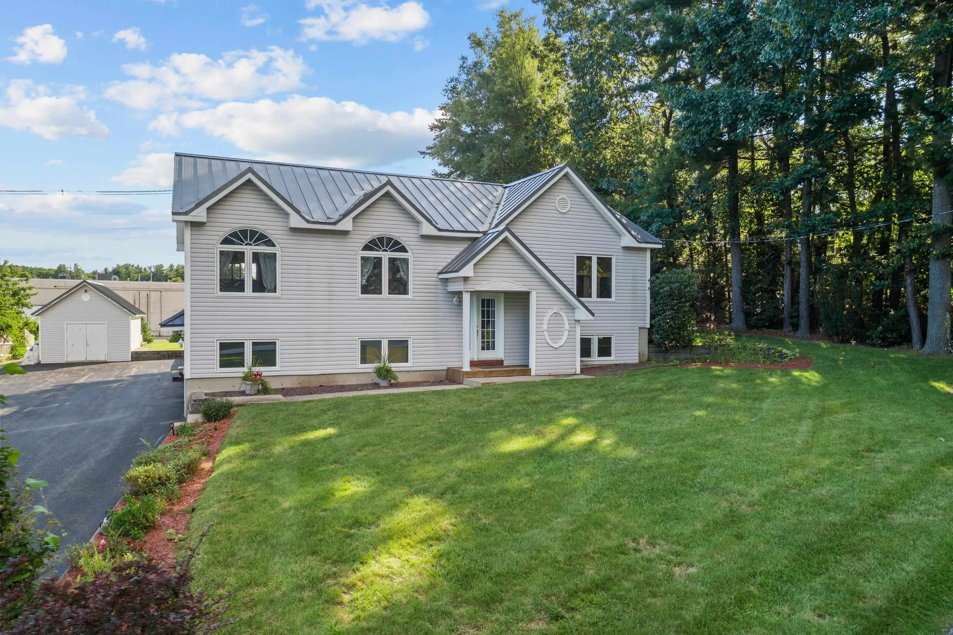 36 Moose Club Park Road Goffstown NH 03045