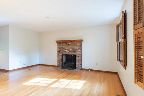144 Coburn Avenue Nashua NH 03063