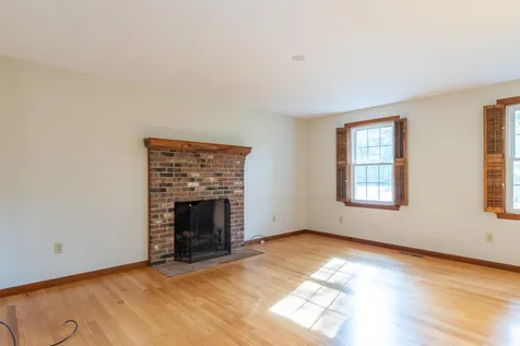 144 Coburn Avenue Nashua NH 03063
