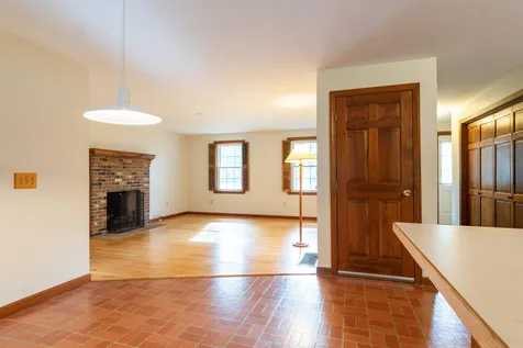 144 Coburn Avenue Nashua NH 03063