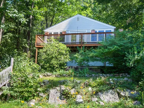 47 New Hampshire Drive Webster NH 03303