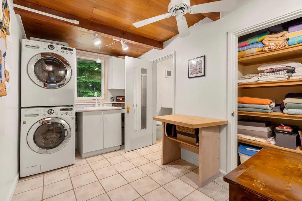 39d Kaufmann Drive Peterborough NH 03458