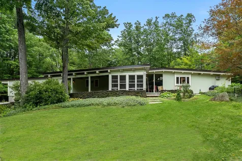 39d Kaufmann Drive Peterborough NH 03458