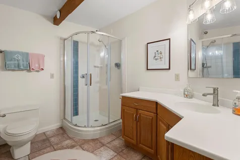 39d Kaufmann Drive Peterborough NH 03458