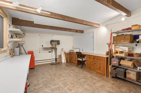 39d Kaufmann Drive Peterborough NH 03458