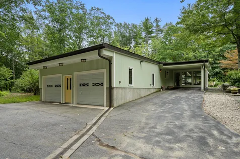 39d Kaufmann Drive Peterborough NH 03458