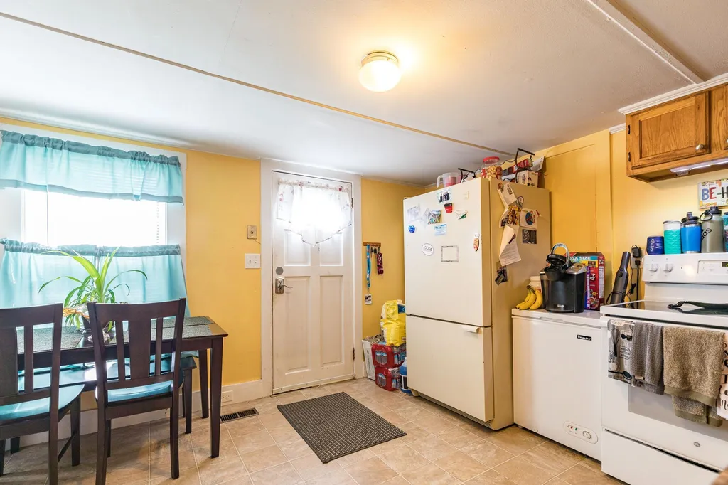 1 Verne Lane Hampton NH 03842