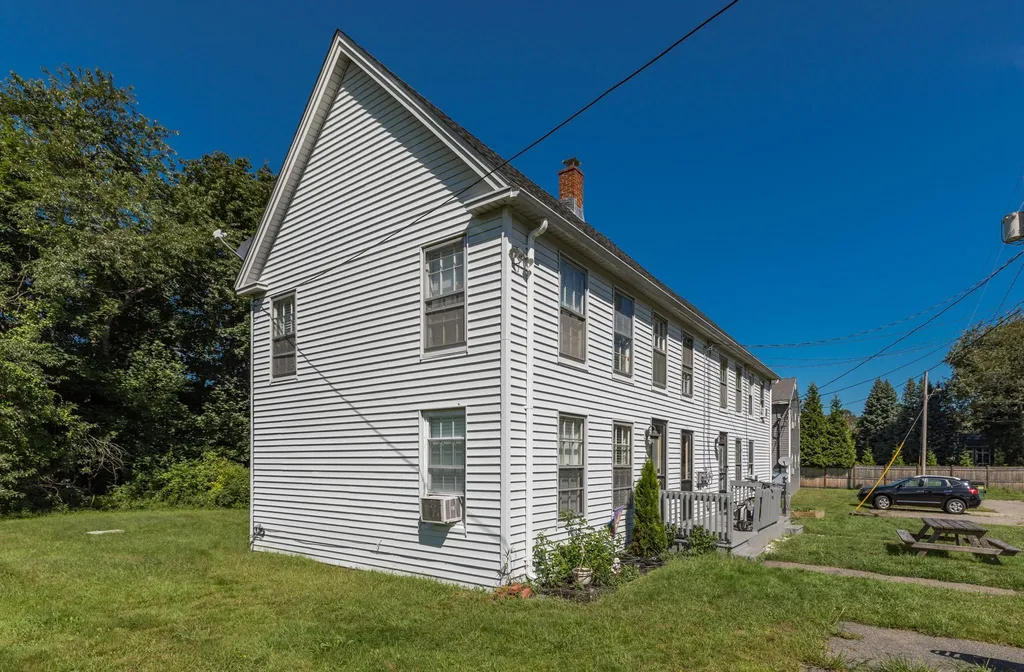 1 Verne Lane Hampton NH 03842