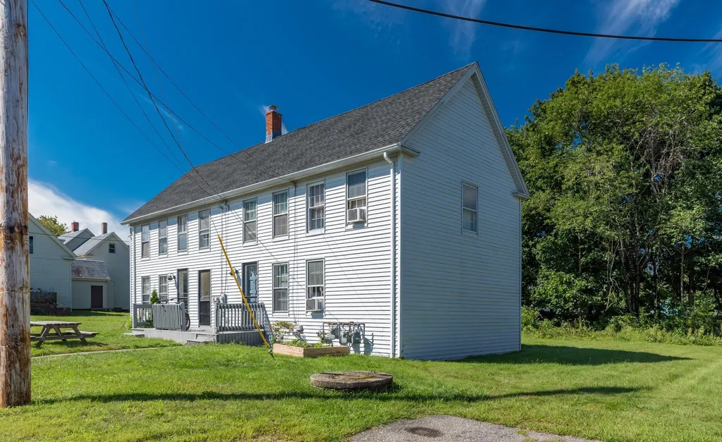 1 Verne Lane Hampton NH 03842