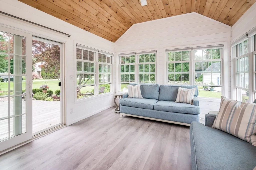 111 Winnicutt Road Stratham NH 03885