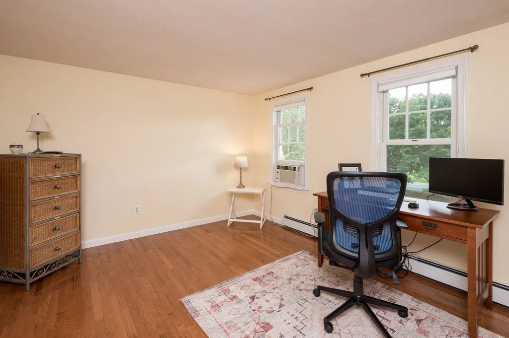 111 Winnicutt Road Stratham NH 03885