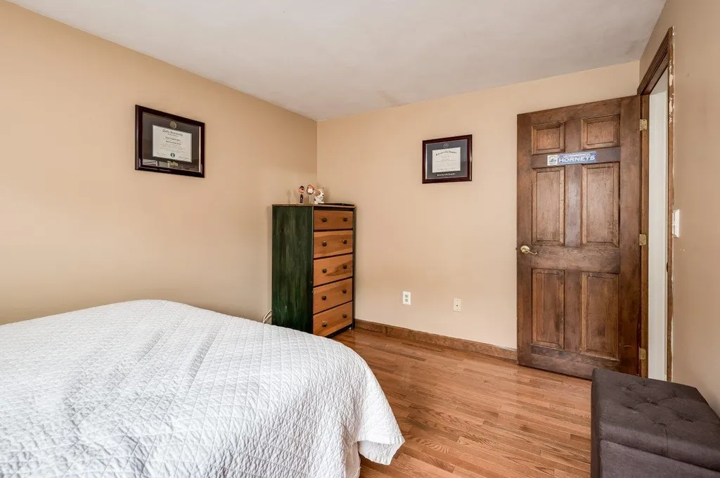 111 Winnicutt Road Stratham NH 03885