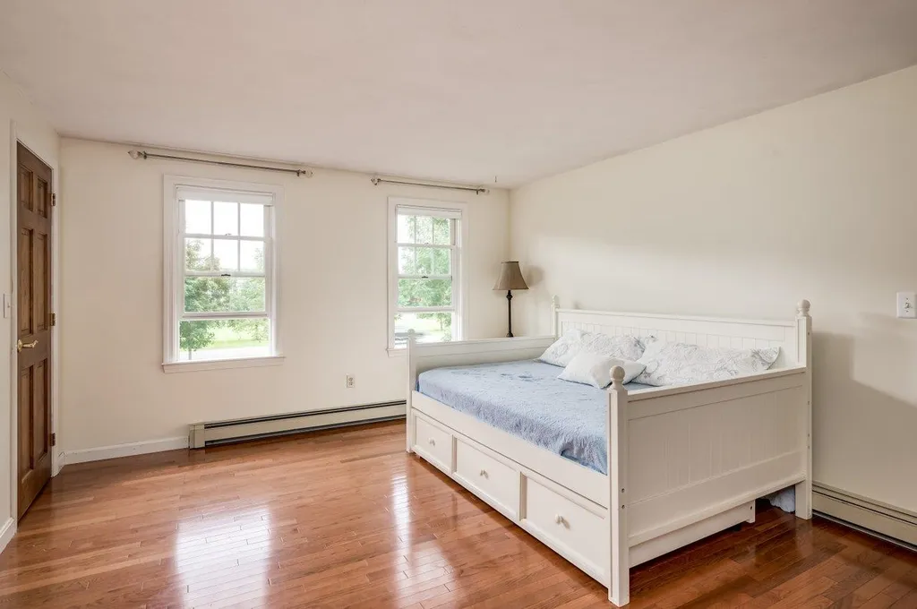 111 Winnicutt Road Stratham NH 03885