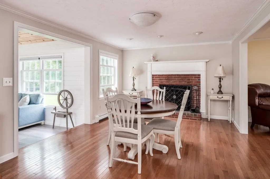 111 Winnicutt Road Stratham NH 03885