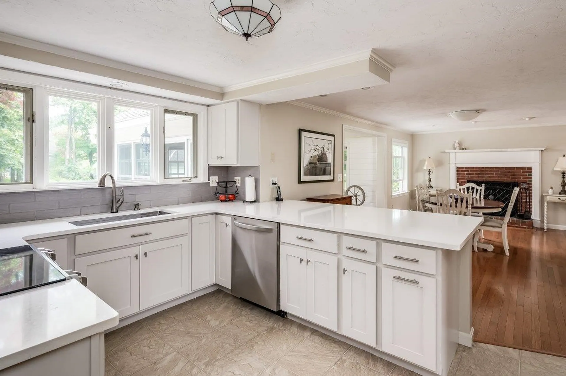 111 Winnicutt Road Stratham NH 03885