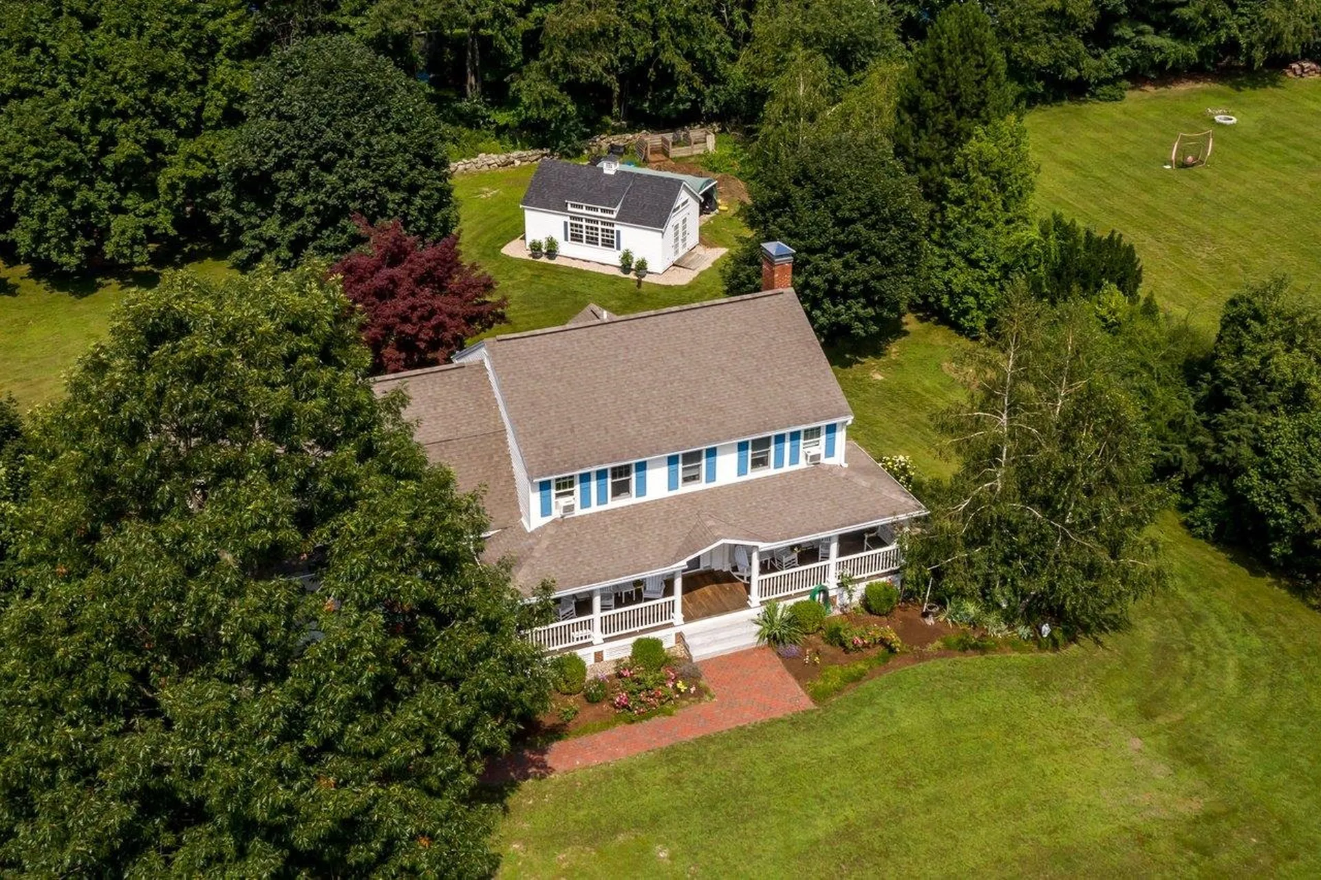 111 Winnicutt Road Stratham NH 03885